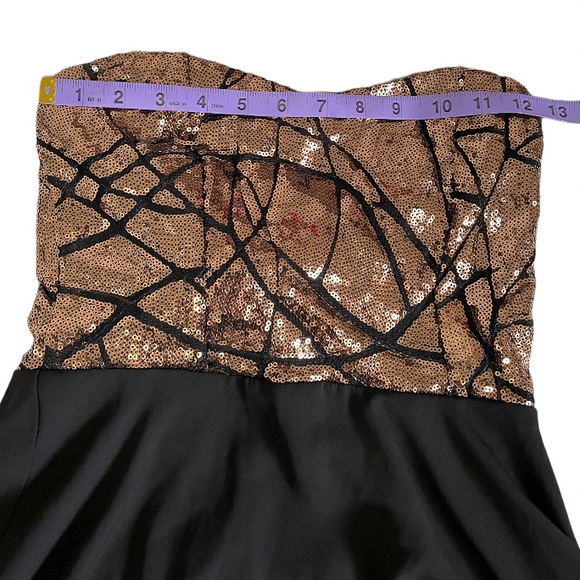 Strapless black and gold sequin mini dress - Picture 7 of 8